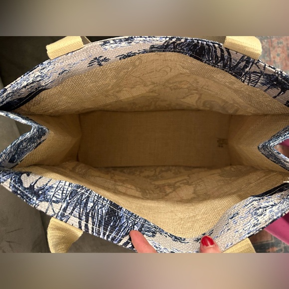 New DIOR Around The World Limited Edition Canvas Tote Bag Cream & Blue RARE - Picture 6 of 8